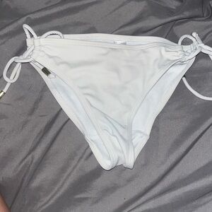 WHITE BIKINI BOTTOM